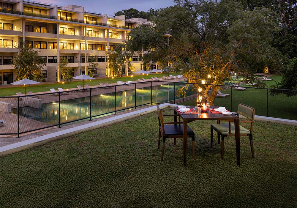 Alfresco Dining