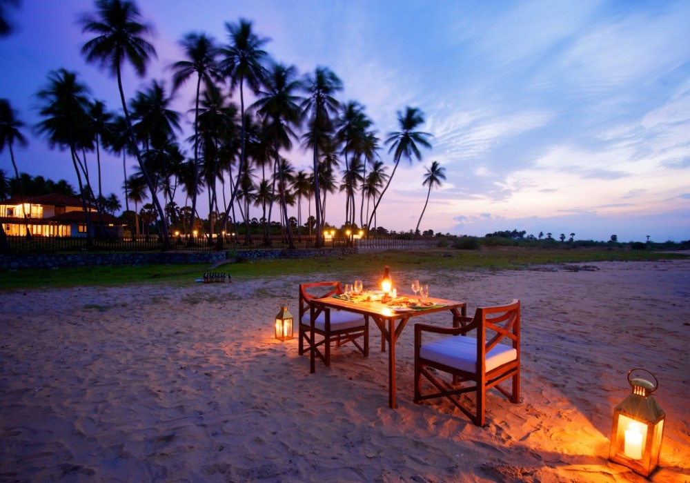 Beach Dining