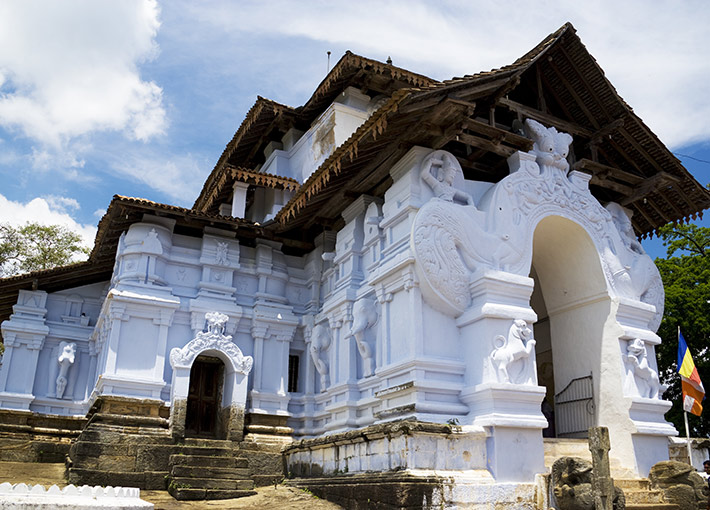 Gadaladeniya Temple