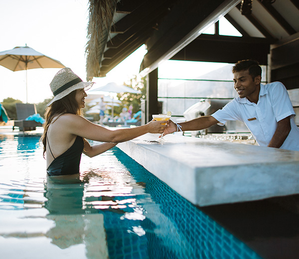 Pool Bar