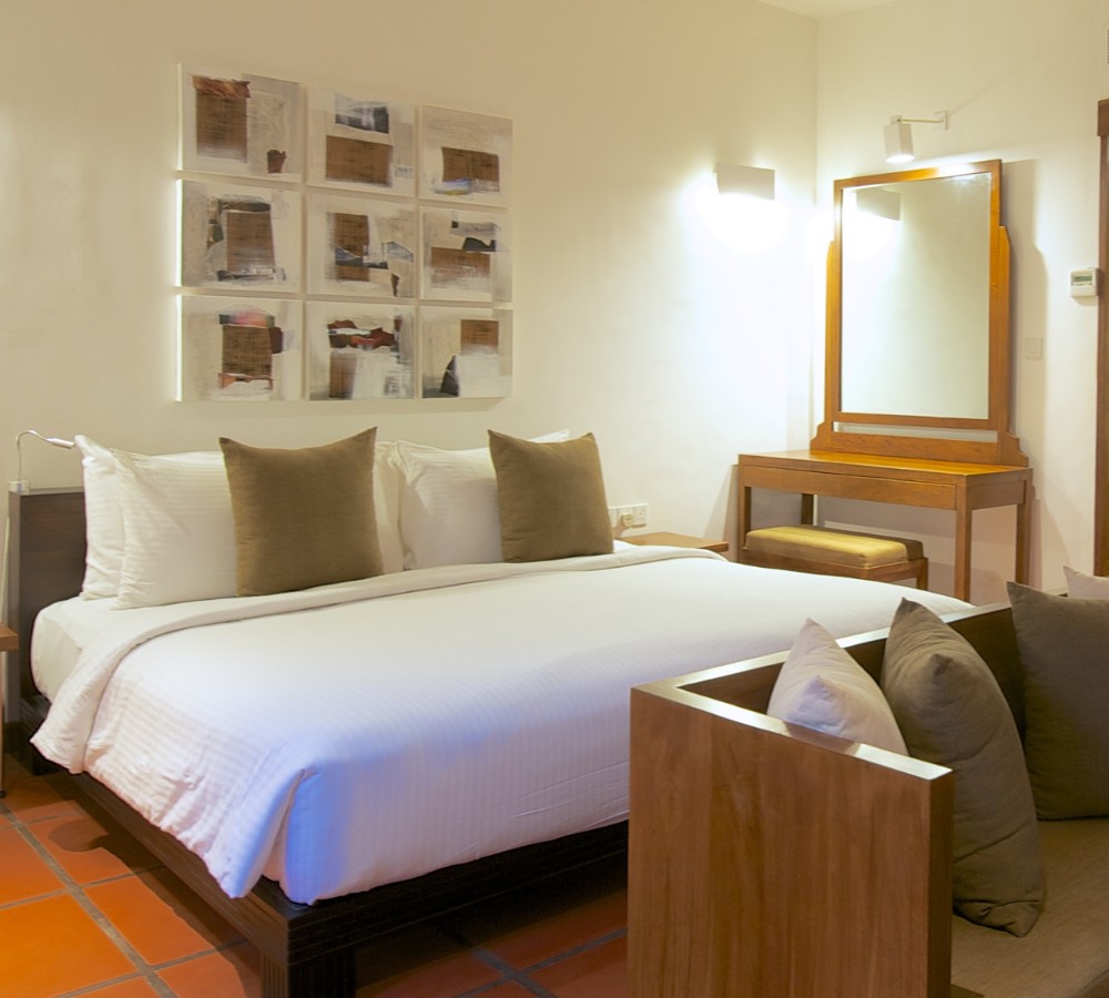 Deluxe Room (Queen)