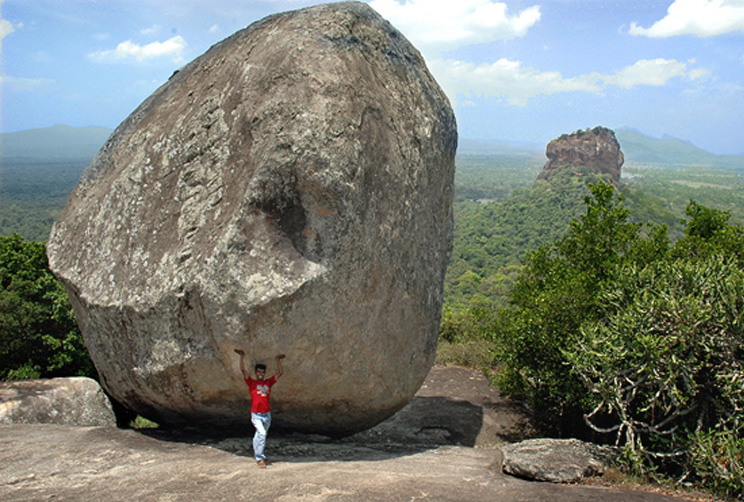 Pidurangala rock