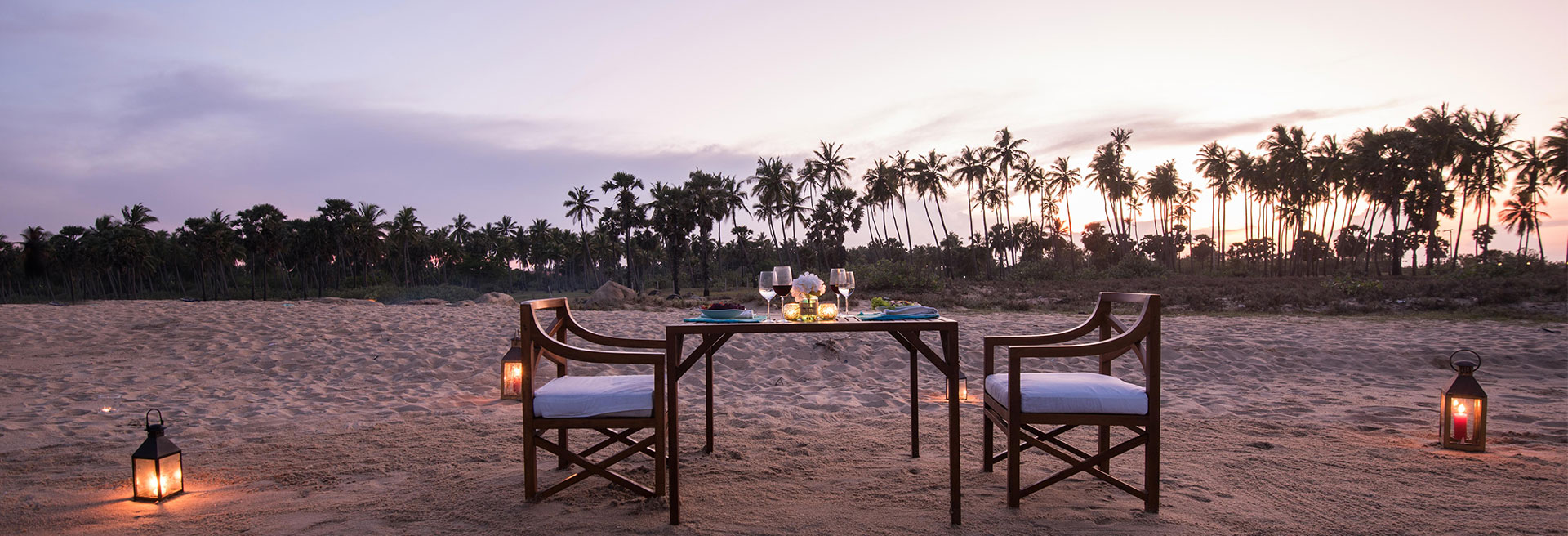 Dining experience on the beach
